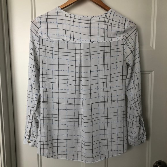 Women's Reitman's Blouse - Picture 3 of 5